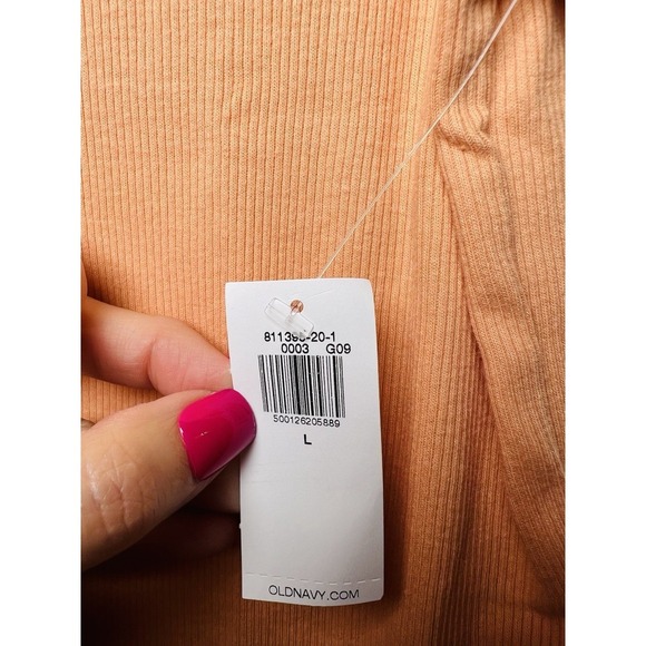 Old Navy Snug Crop Crew Neck Short Sleeve T-Shirt Bundle Of 2 Size Large NWT - Picture 6 of 8